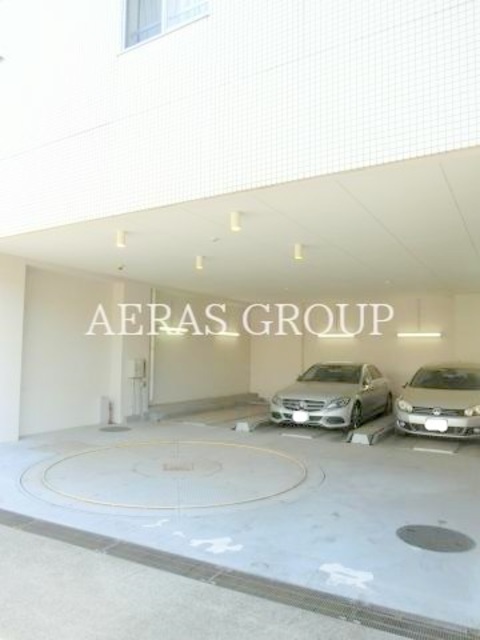 駐車場　敷地内駐車場