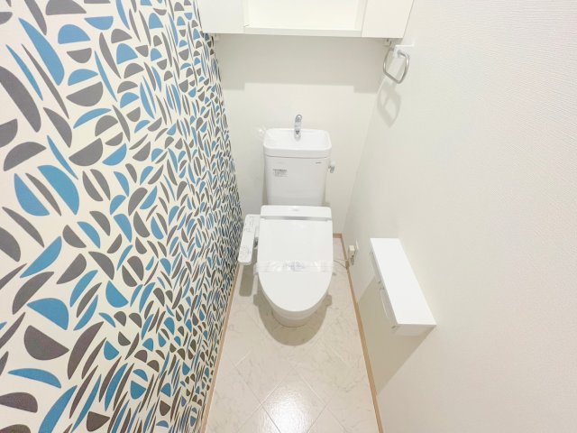 トイレ　綺麗なトイレにはウォシュレット標準装備です。