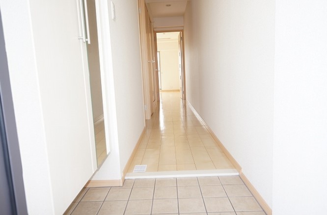 玄関　別部屋。参考写真。