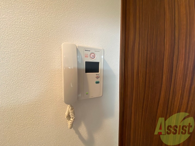 セキュリティ　ＴＶモニター付インターホンです。来客者の顔が見えるので安心！