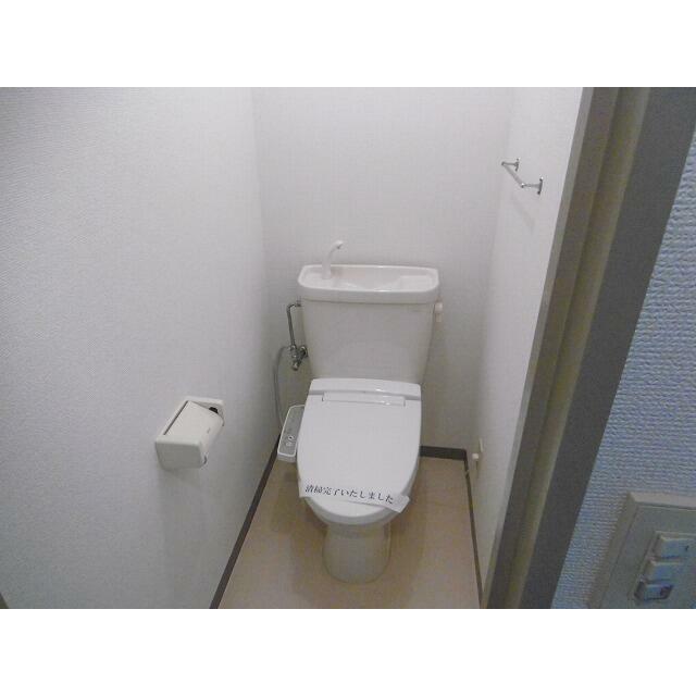 トイレ　参考写真（同物件別部屋）