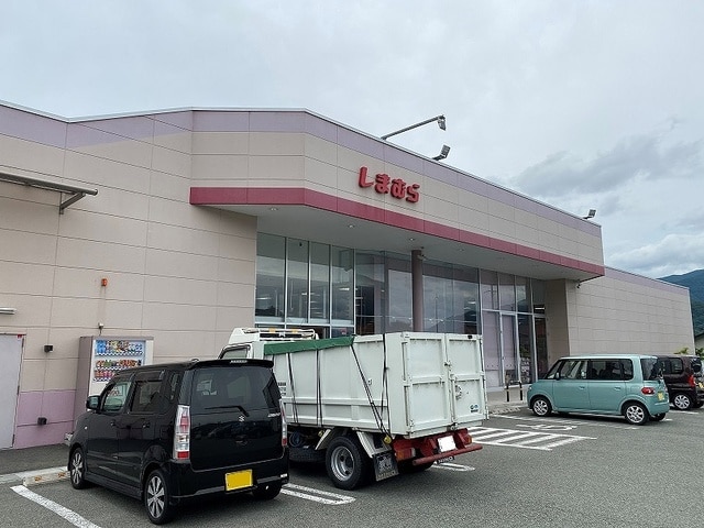 ショッピングセンター　ファッションセンターしまむら坂城店（ショッピングセンター）まで658m