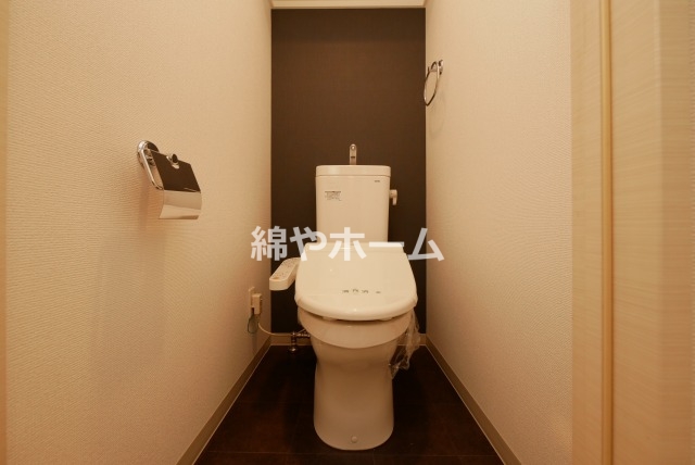 トイレ　清潔感のあるトイレです