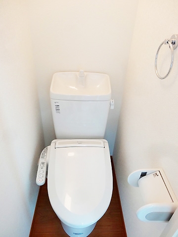 トイレ　温水洗浄機能付トイレ☆（同一仕様写真）