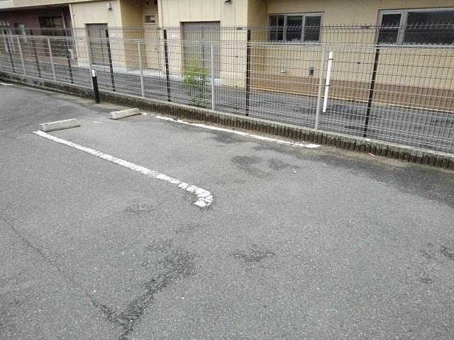 その他設備　駐車場はこちら。