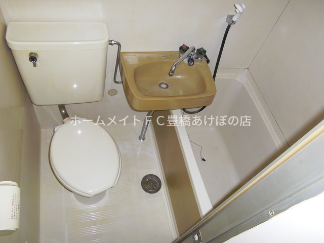 バス・シャワールーム　同型別部屋写真