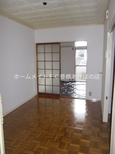 居室・リビング　同型別部屋写真