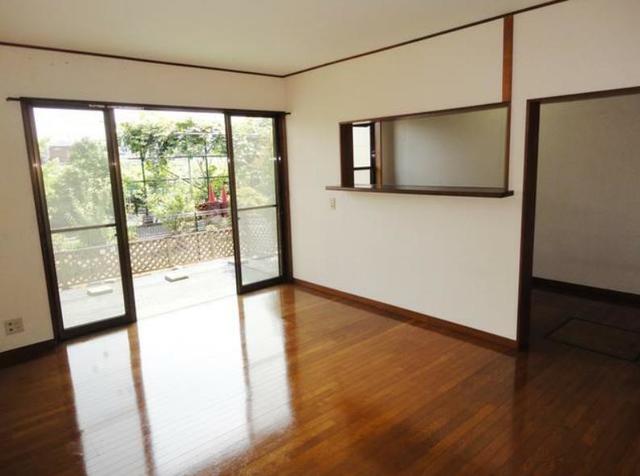居室・リビング　～広々お部屋で気持ちいい～