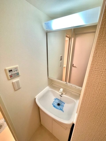 洗面設備　同タイプのお写真です