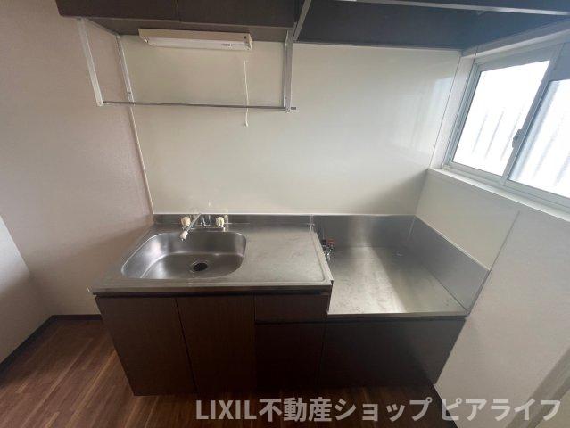 キッチン　※写真は別室です