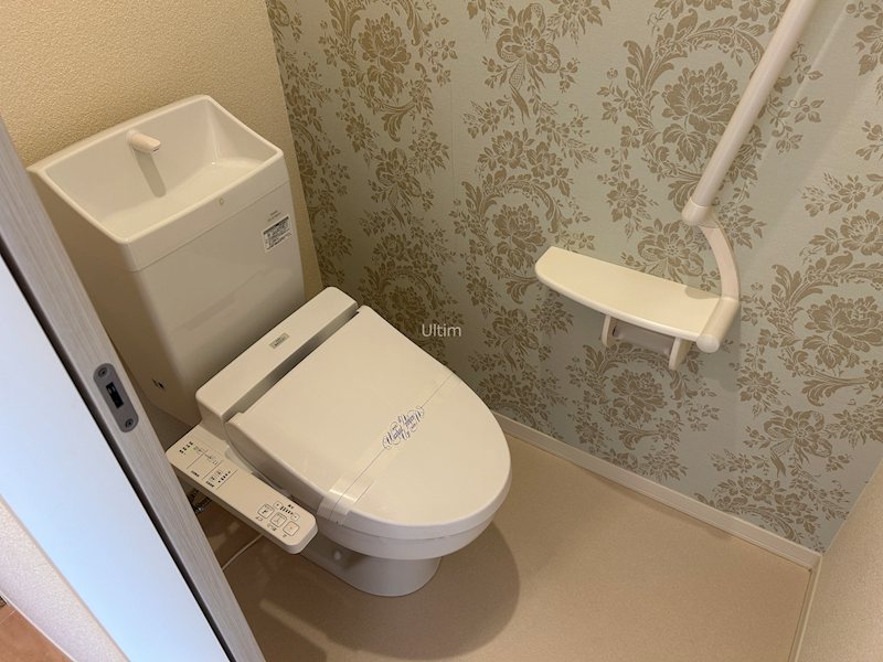 トイレ　※別のお部屋の写真です
