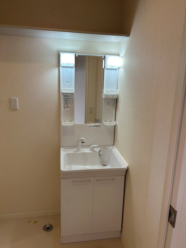 洗面設備　※別のお部屋の写真です