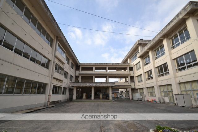 小学校　原小学校（小学校）まで1737m