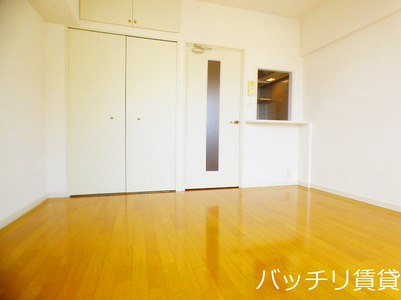 居室・リビング　＊画像は別部屋の為イメージ、現状を優先致します。