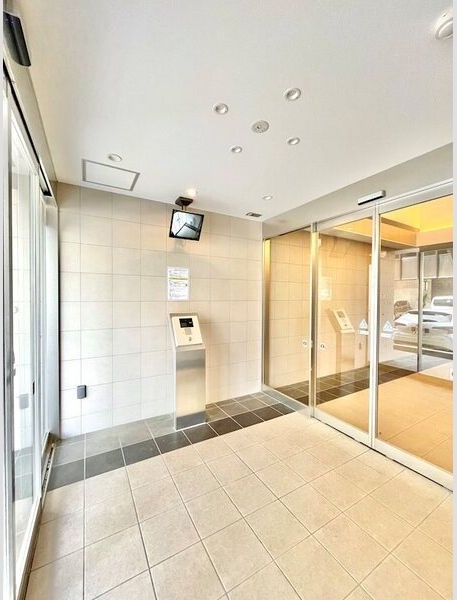 エントランス　名古屋で一番初期費用の安い賃貸専門の不動産会社です(^^)
