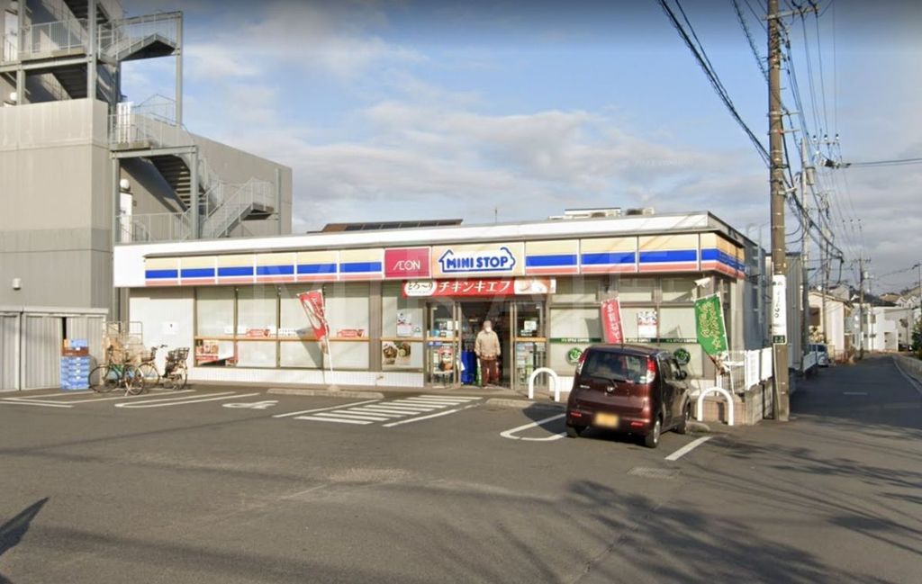コンビニ　ミニストップ町田小川店（コンビニ）まで380m