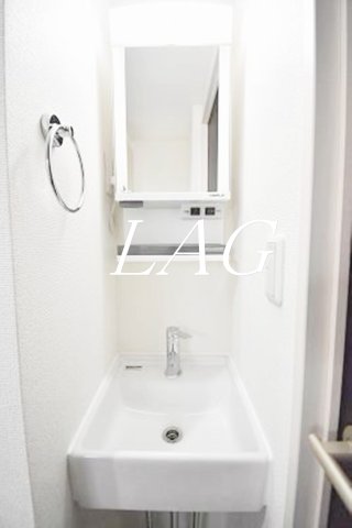 洗面設備　洗面台です。