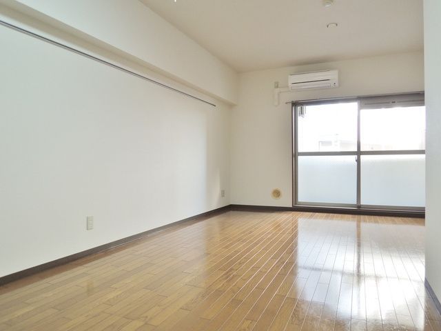 居室・リビング　（別タイプ参考写真）クレスト王子I　北区王子1