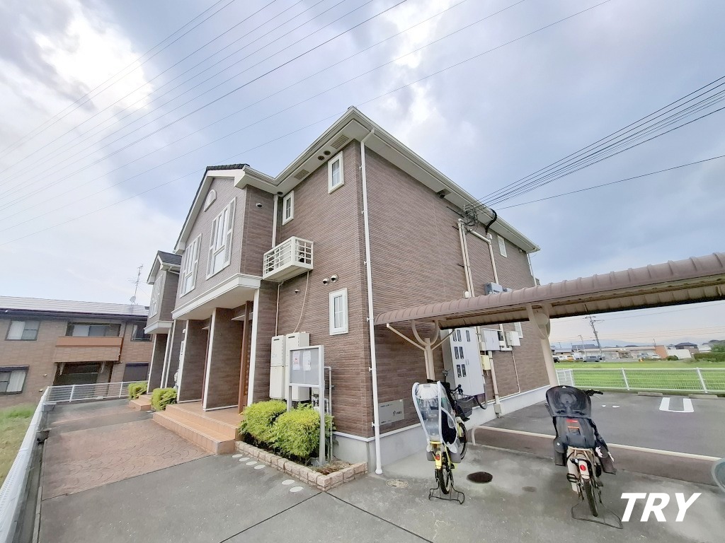 建物外観　香芝市にもアクセス良好！