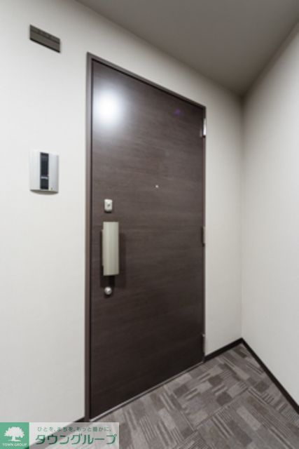 玄関　※写真は同タイプ住戸です。