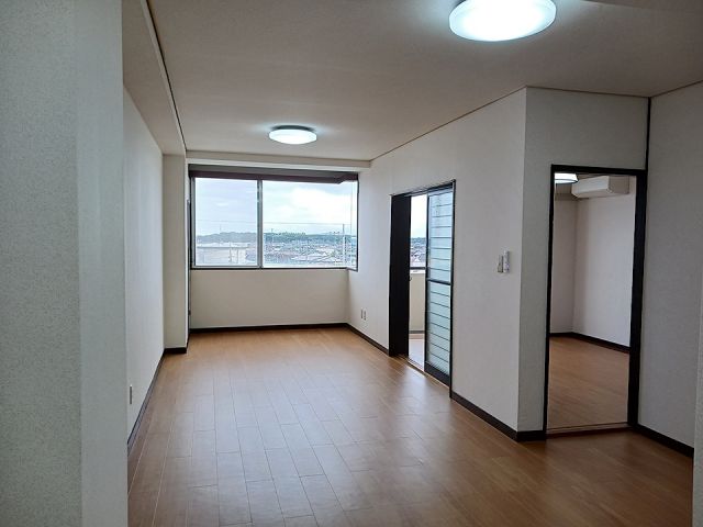 パステルビラ光陽の居間写真