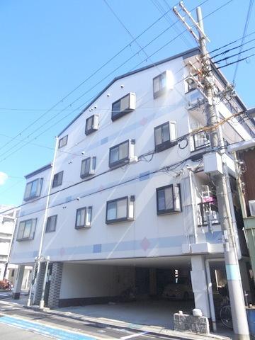 建物外観　★１Ｆ駐車場★