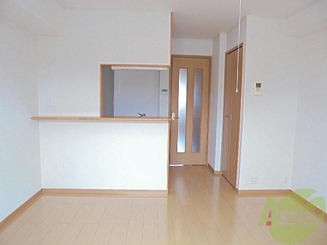 居室・リビング　くつろぐお部屋と寝る部屋を分けたい方にはピッタリですよ☆