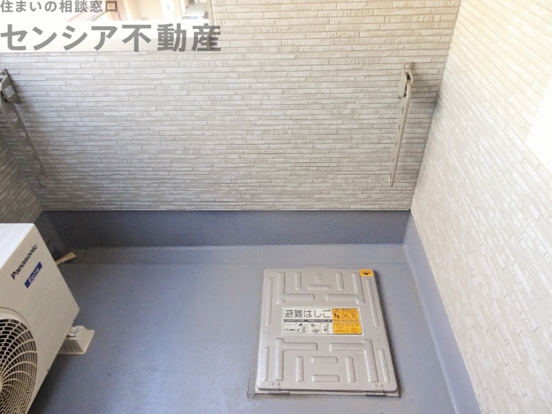 THE SCREEN at HANATEN-ザ スクリーン アット ハの内装写真