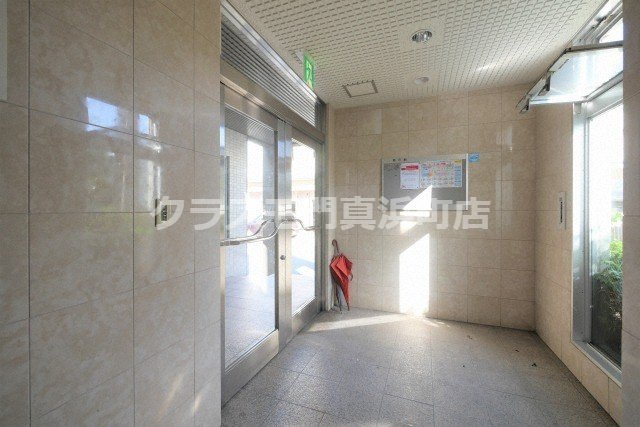 ロビー　(参考)同マンション同間取り他部屋の写真