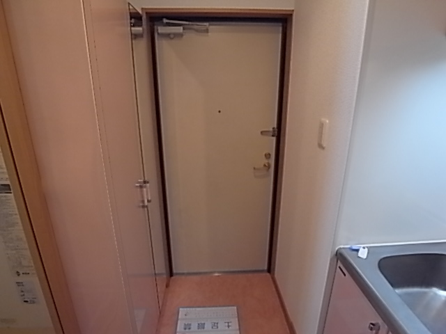 ラフィーネ伊丹IIIの玄関写真