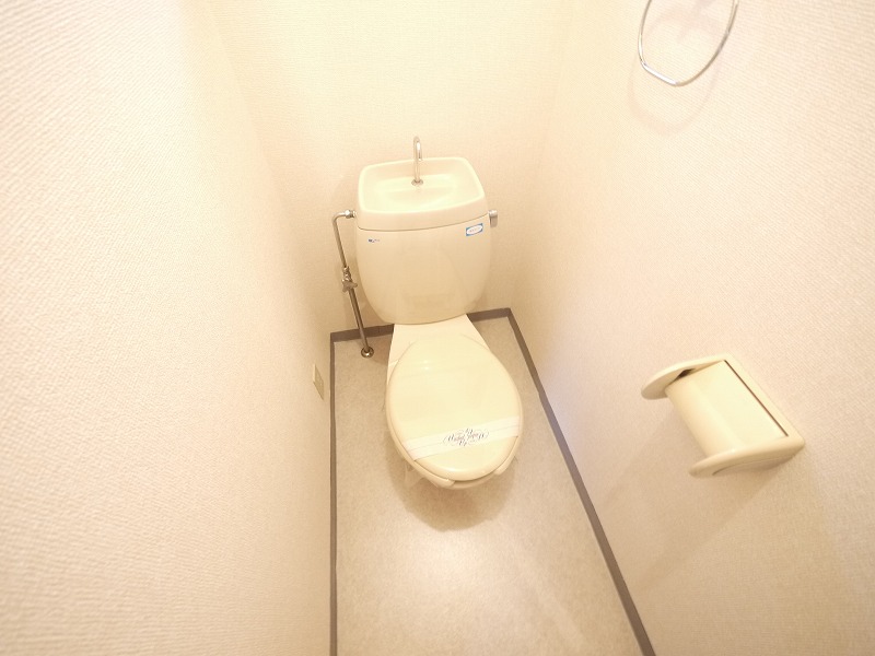 トイレ　ゆったりとした空間のトイレです