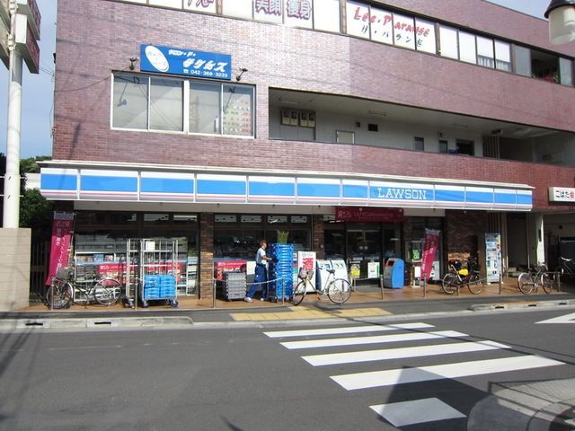 コンビニ　ローソン白糸台店（コンビニ）まで646m