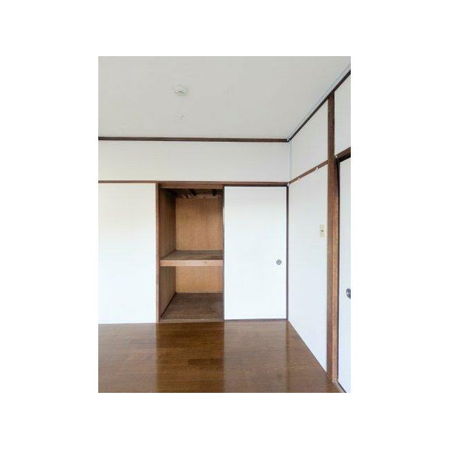 収納　退去前につき、別の部屋のお写真です。