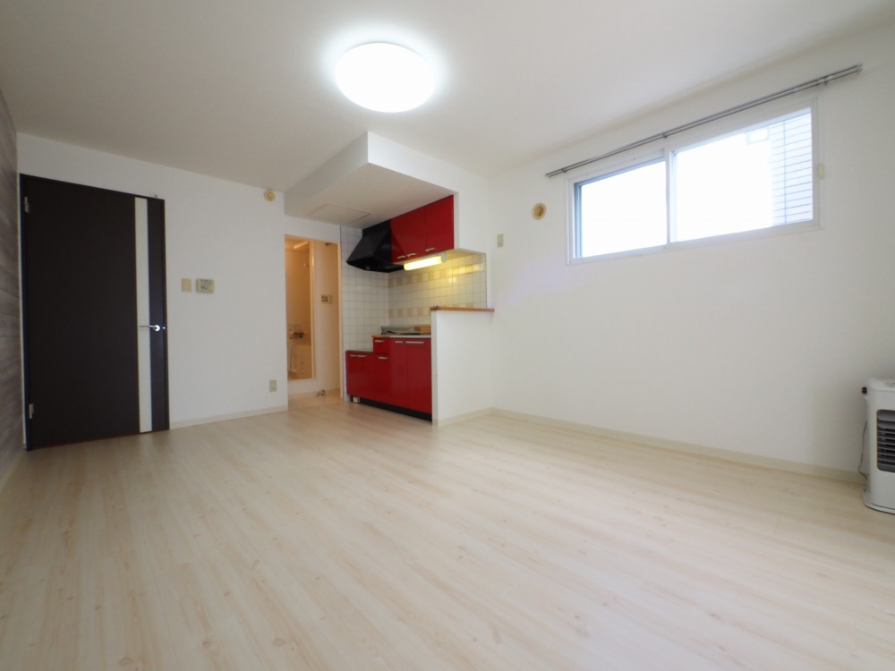 地下鉄東西線 発寒南駅 徒歩5分 4階建 築20年の居間写真