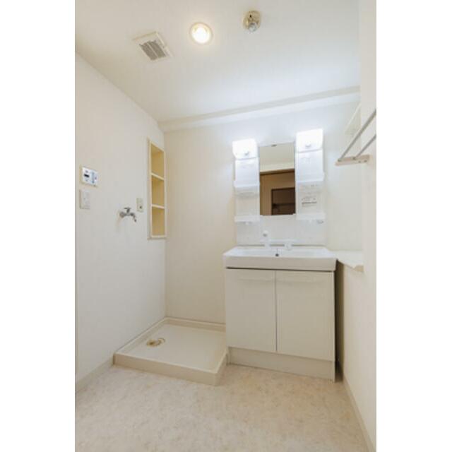 洗面設備　※写真は同タイプ住戸です。