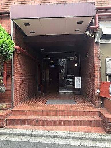 ＪＲ山手線 鶯谷駅 徒歩3分 8階建 築48年の外観写真
