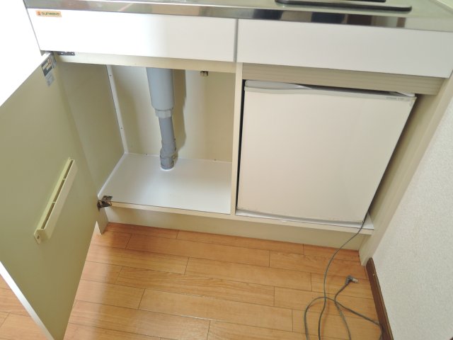 アークエステート・壱番館の居間写真