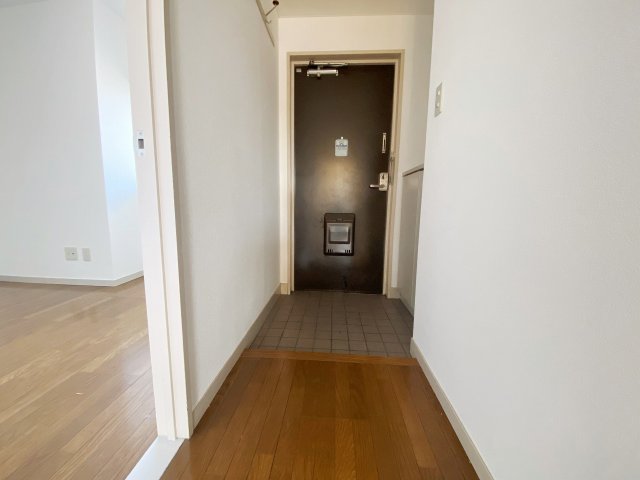 玄関　別号室の参考写真です。