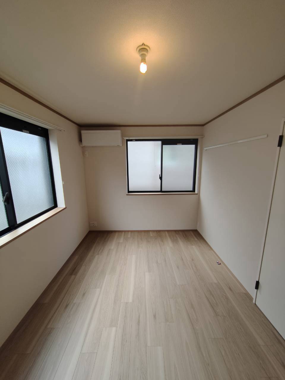 その他部屋・スペース　★明るいフローリングの角部屋です