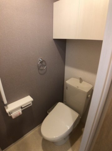 トイレ　ゆったりとした空間のトイレです