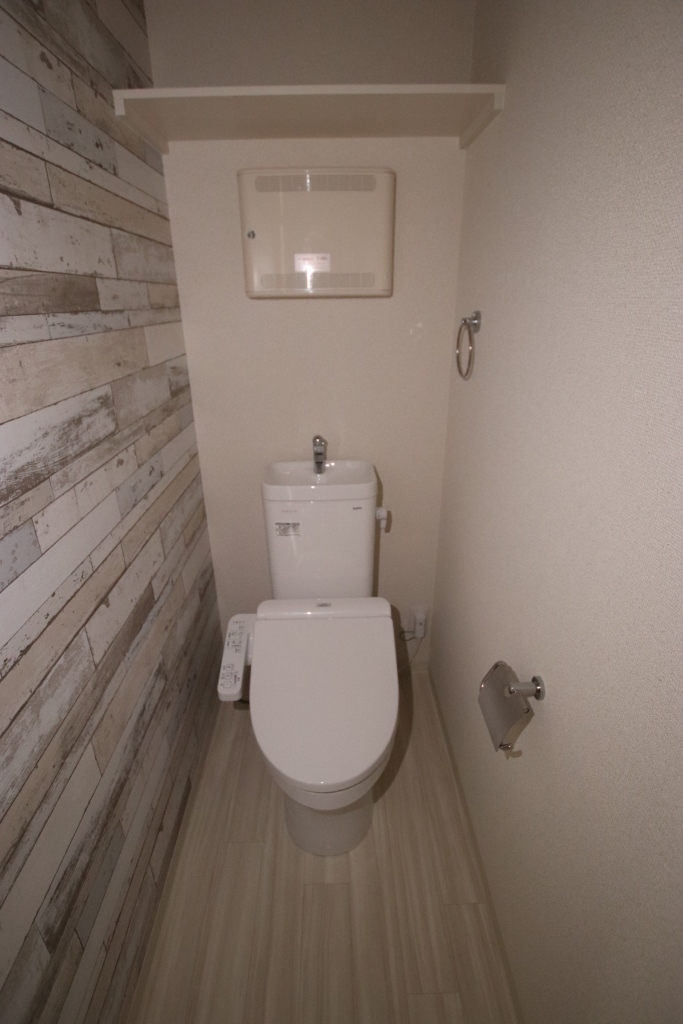 フジパレス尼崎ガーデンIII番館のトイレ写真