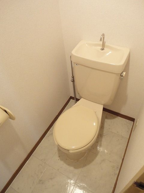 【名古屋市南区星崎町のマンションのトイレ】