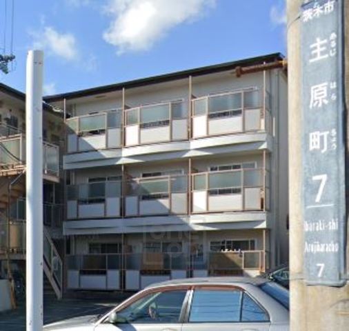 茨木市主原町のマンションの建物外観