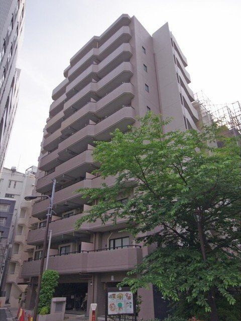 千代田区外神田のマンションの建物外観