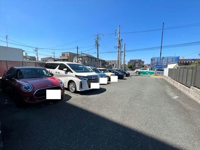 【モードワン鴨田の駐車場】