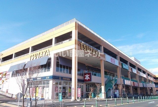 【小田原市前川のアパートのショッピングセンター】