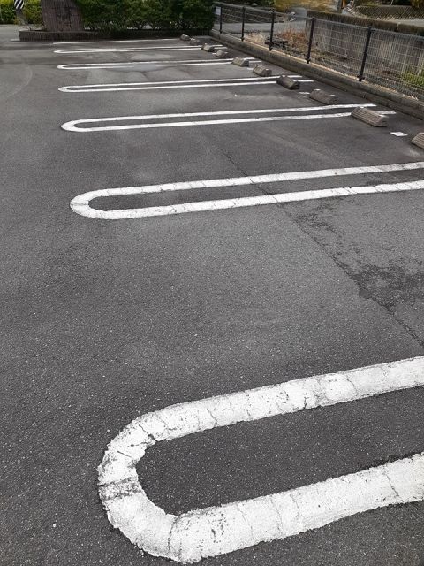 【サンティーアの駐車場】