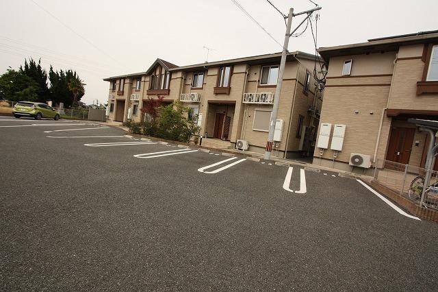 【朝倉市甘木のアパートの駐車場】