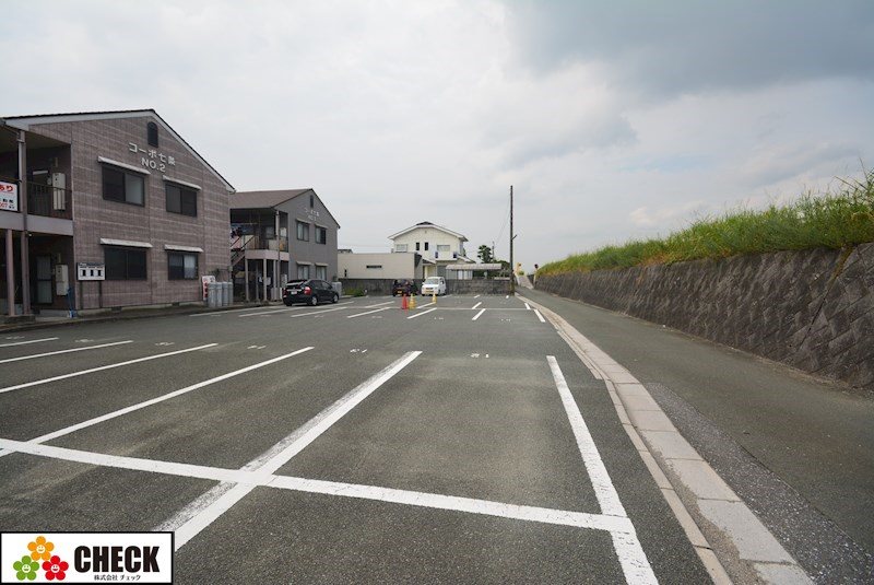 【田川郡糸田町打越のアパートの駐車場】