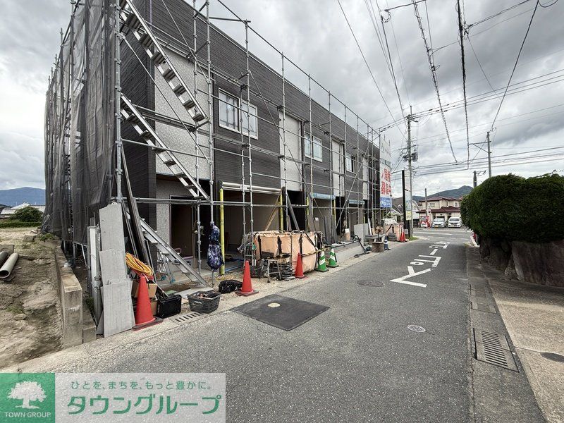 エントランス　駐車場